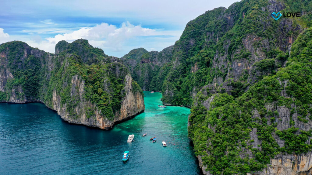 Best snorkeling for beginners Andaman Sea